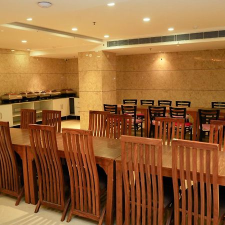 Rayta Hills Resort Nai Bagian luar foto